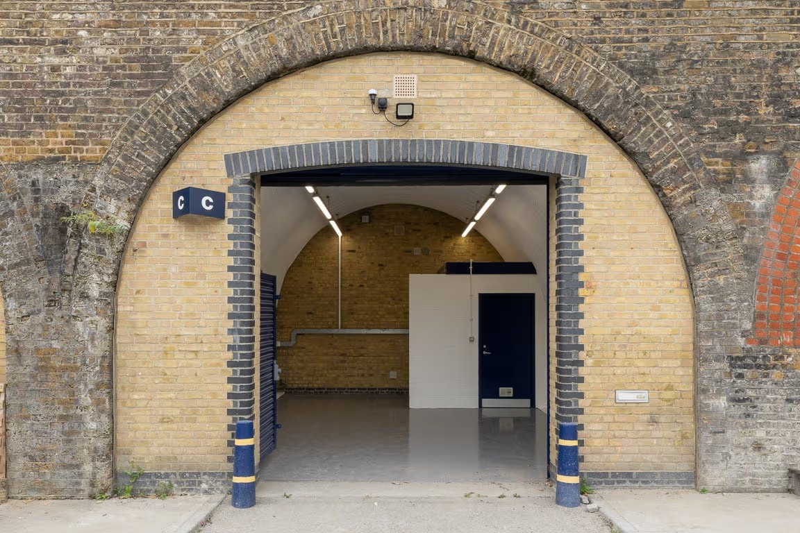 Crossfield St, London to rent Interior Photo- Image 1 of 4