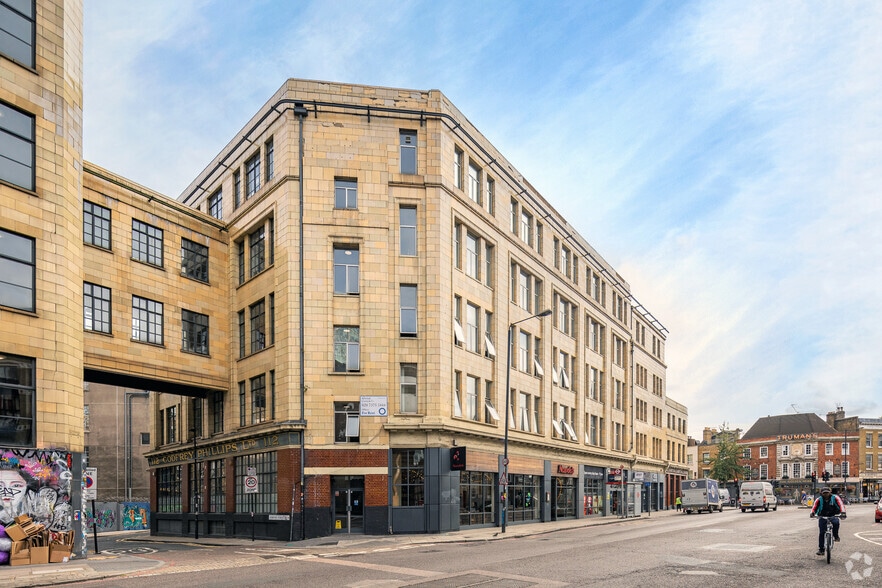 6 Corbet Pl, London to rent - Building Photo - Image 3 of 4