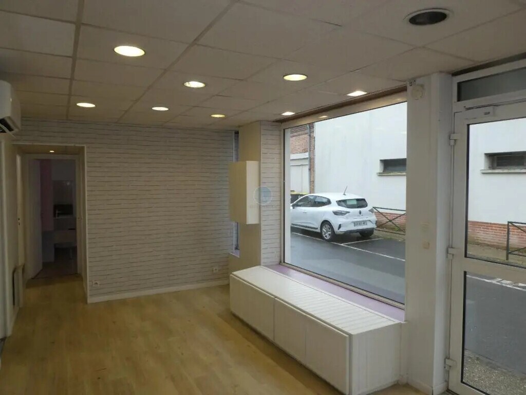 Location Commerce 49 m² - Photo 1