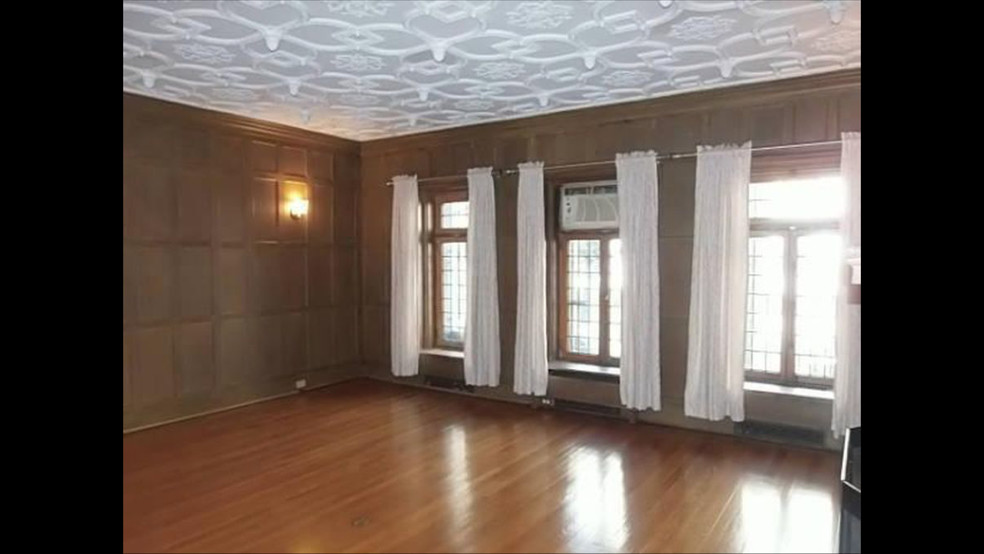 102 Pierrepont St, Brooklyn, NY for sale - Interior Photo - Image 3 of 7