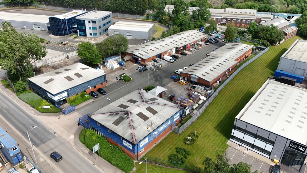 Daniel Adamson Rd, Salford to rent - Building Photo - Image 1 of 9