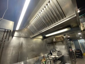 Retail in Barcelona, Barcelona to rent Interior Photo- Image 2 of 3