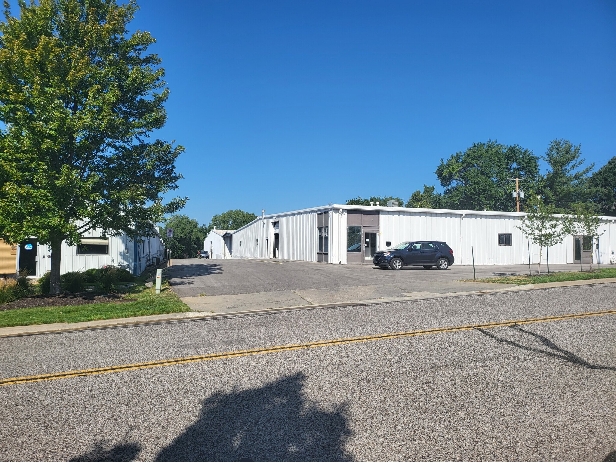 8900 Rosehill Rd, Lenexa, KS to rent Building Photo- Image 1 of 11