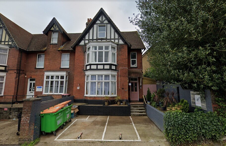 40 Nunnery Fields, Canterbury CT1 3JT Hospitality for Sale UK