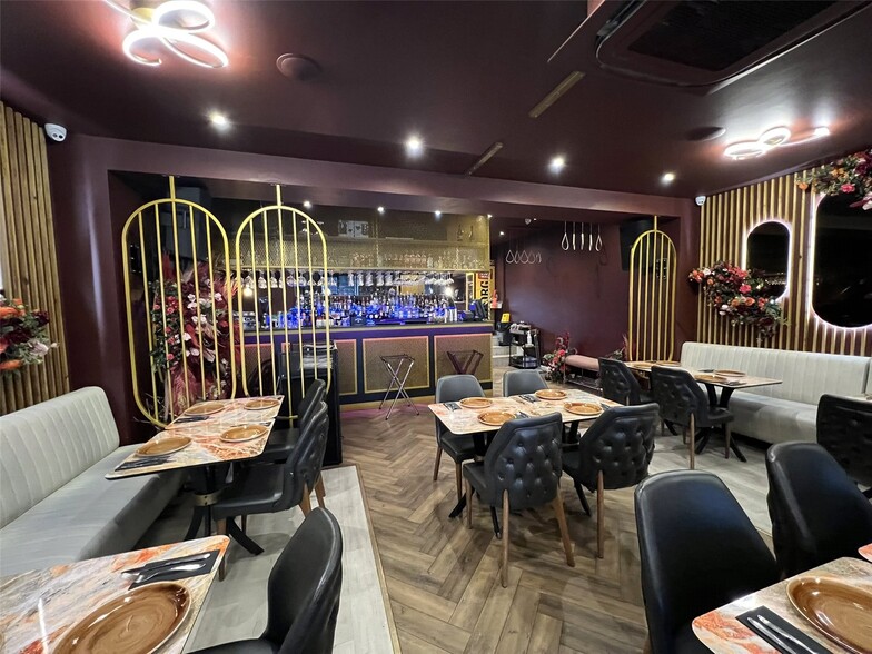 35 High St, Wickford for sale - Interior Photo - Image 3 of 18