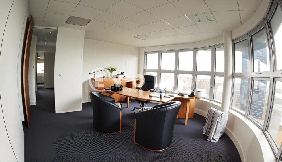 Office in Villiers Sur Marne to rent - Building Photo - Image 2 of 29
