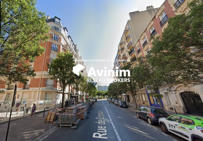 Retail in Paris to rent - Building Photo - Image 2 of 3