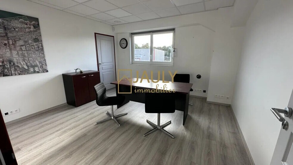 47 Rue Jean-Pierre Plicque, Villenoy to rent - Interior Photo - Image 2 of 10