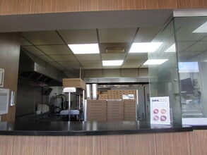 26 Sundon Park Para, Luton to rent Building Photo- Image 2 of 18