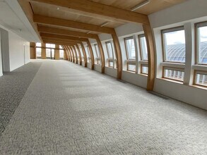 200 Quai Aulagnier, Asnières-sur-Seine to rent Interior Photo- Image 2 of 15