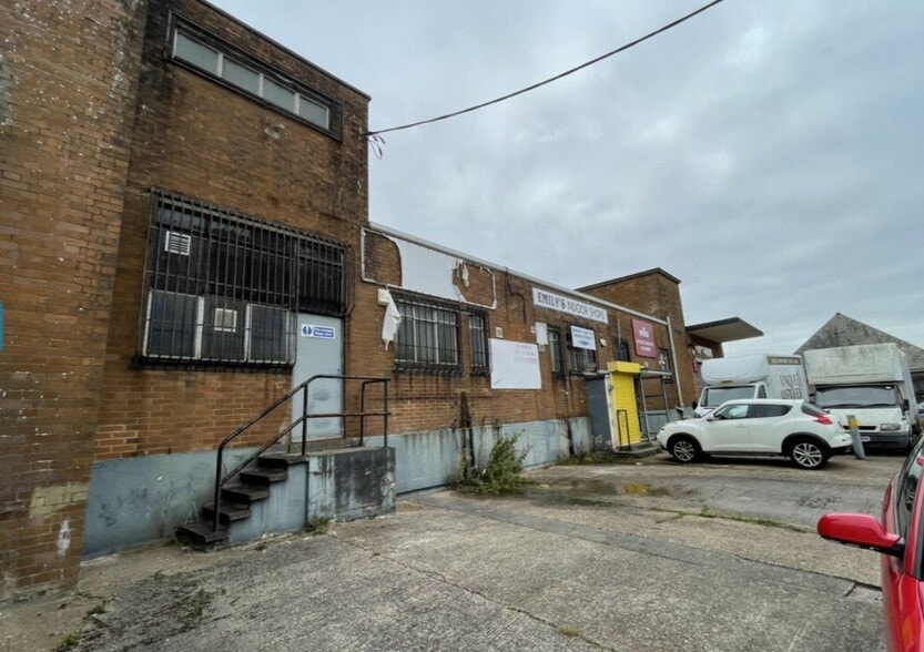 152-158 High St, Blackwood for sale - Building Photo - Image 2 of 9