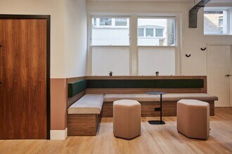 75 Newman St, London to rent Interior Photo- Image 2 of 5