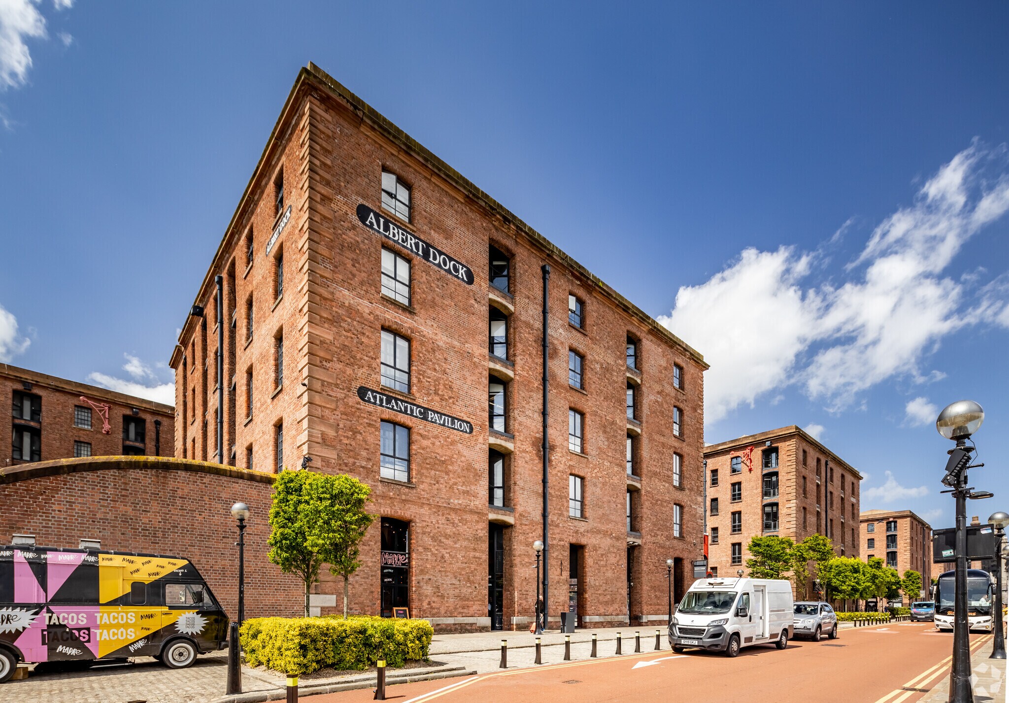 Albert Dock, Liverpool for sale Primary Photo- Image 1 of 1