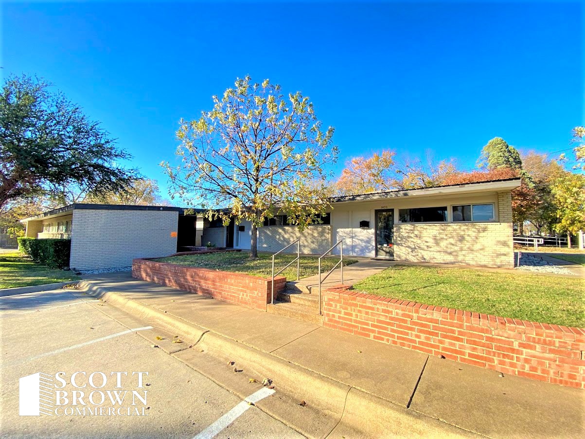 1401-1405 N Elm St, Denton, TX for sale Building Photo- Image 1 of 1