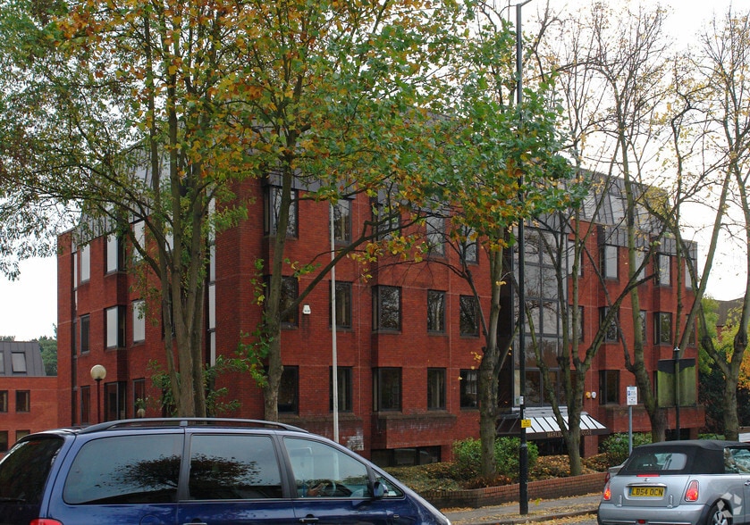 298 Regents Park Rd, London to rent - Building Photo - Image 2 of 9