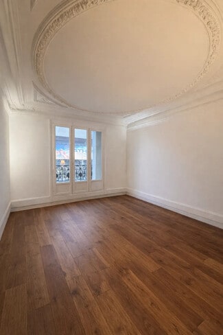 More details for 10 Bis Place De Clichy, Paris - Office to Rent