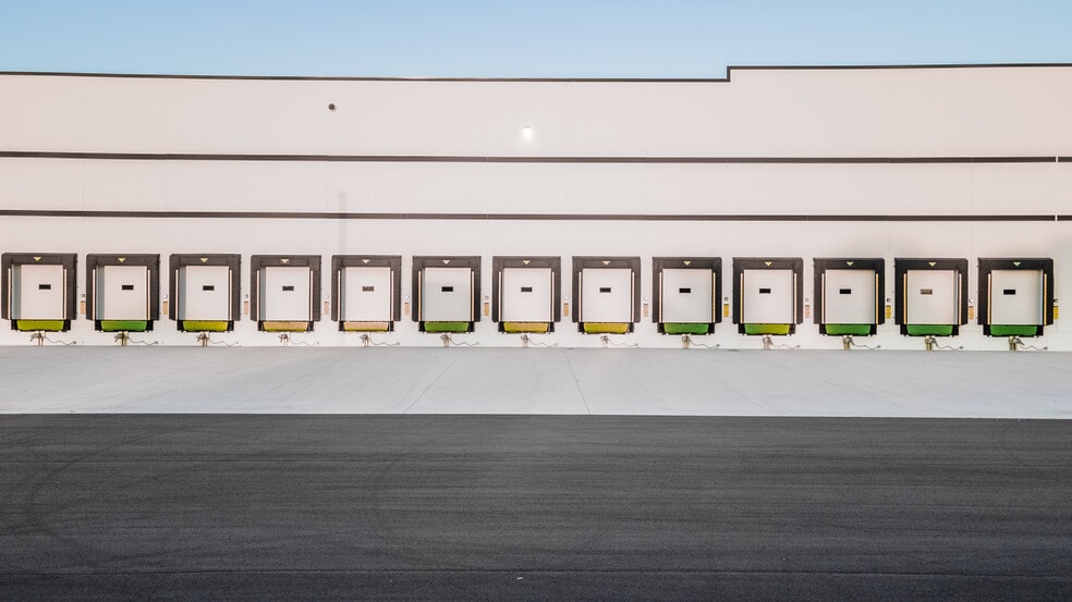 1901 Gateway Blvd, Beloit, WI for sale - Building Photo - Image 1 of 1