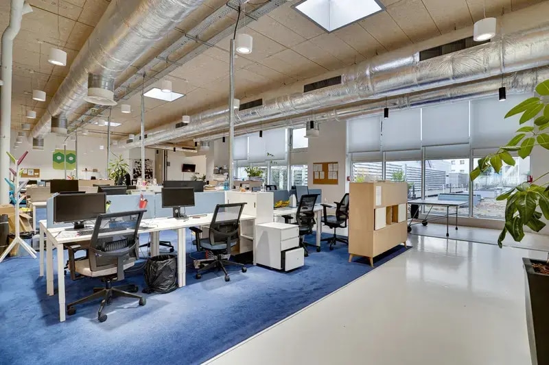 Office in Montreuil to rent Interior Photo- Image 1 of 9