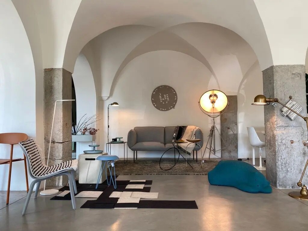 Office in Lyon for sale Interior Photo- Image 1 of 8