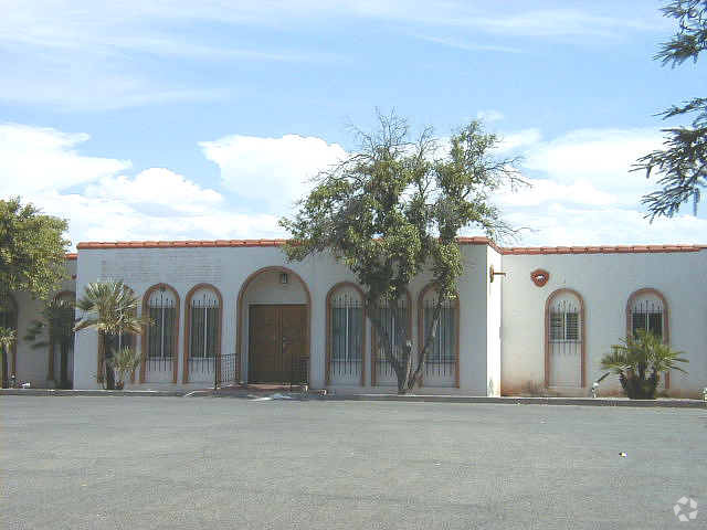 5350 E Erickson Dr, Tucson, AZ for rent - Building Photo - Image 2 of 3