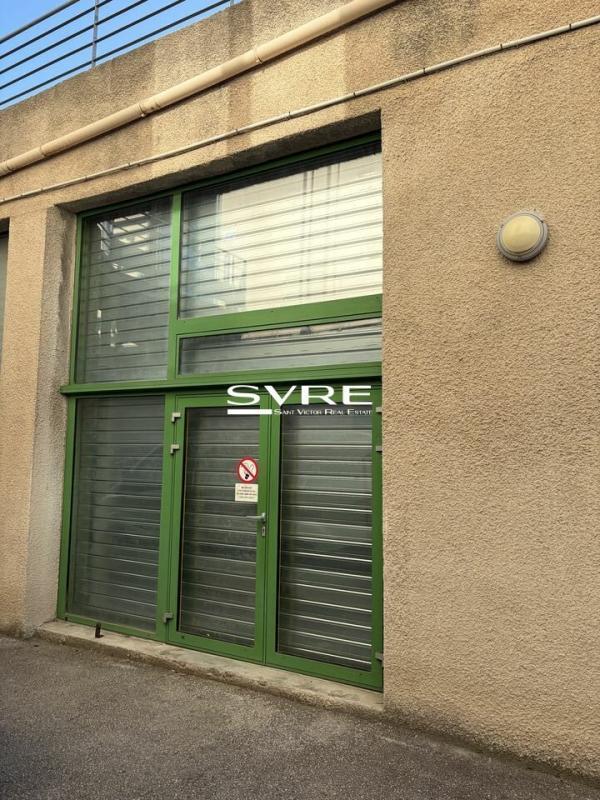 Light Industrial in Marseille to rent Building Photo- Image 1 of 5