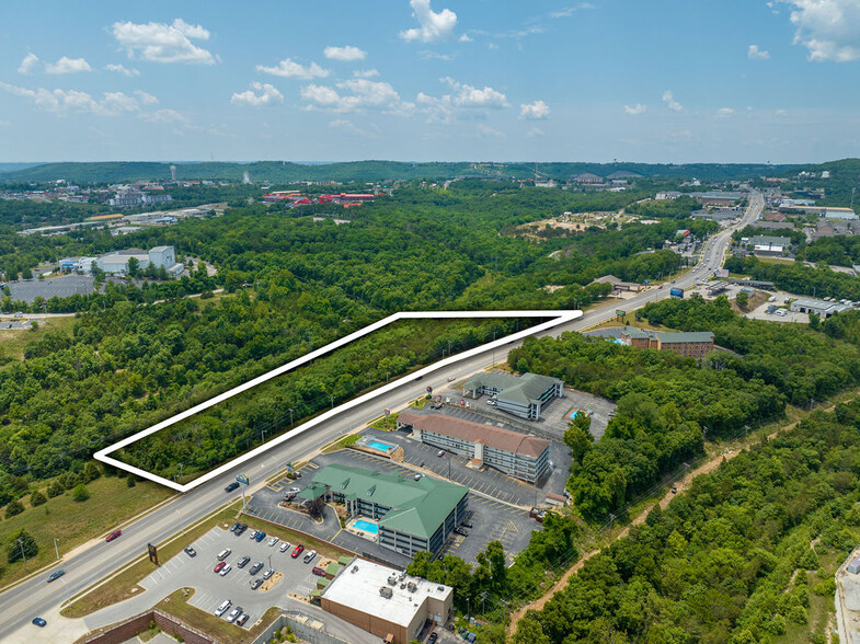 2315-2345 Shepherd Of The Hills Expressway, Branson, MO for sale - Primary Photo - Image 1 of 14