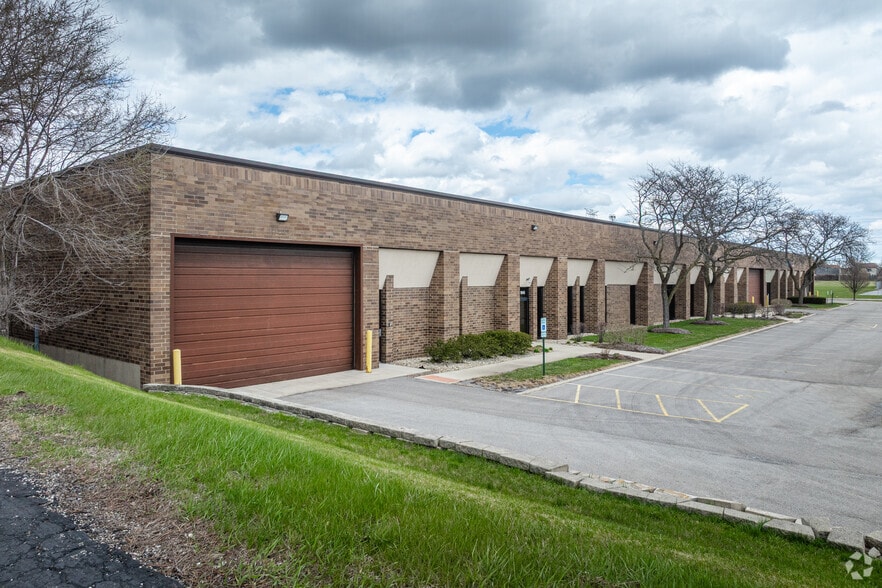 1040-1060 High St, Mundelein, IL to rent - Building Photo - Image 1 of 7