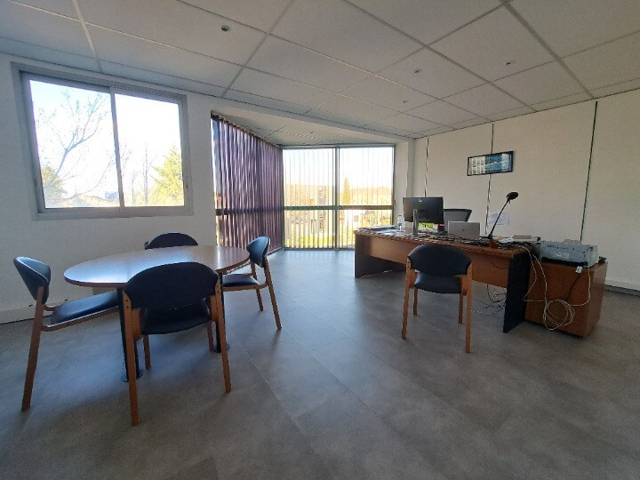 Office in Toulouse for sale - Building Photo - Image 3 of 9