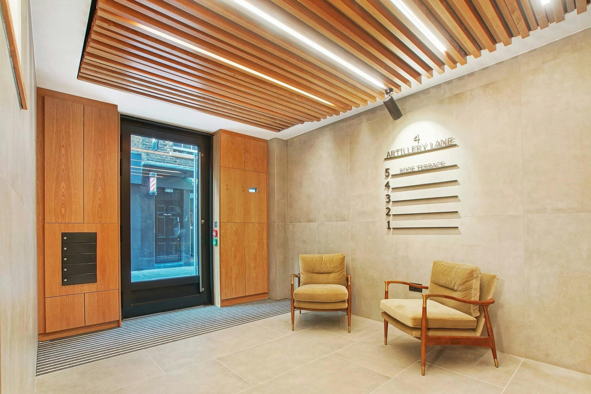 4-10 Artillery Ln, London to rent Interior Photo- Image 1 of 4