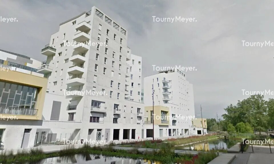 Office in Nantes to rent Building Photo- Image 1 of 6