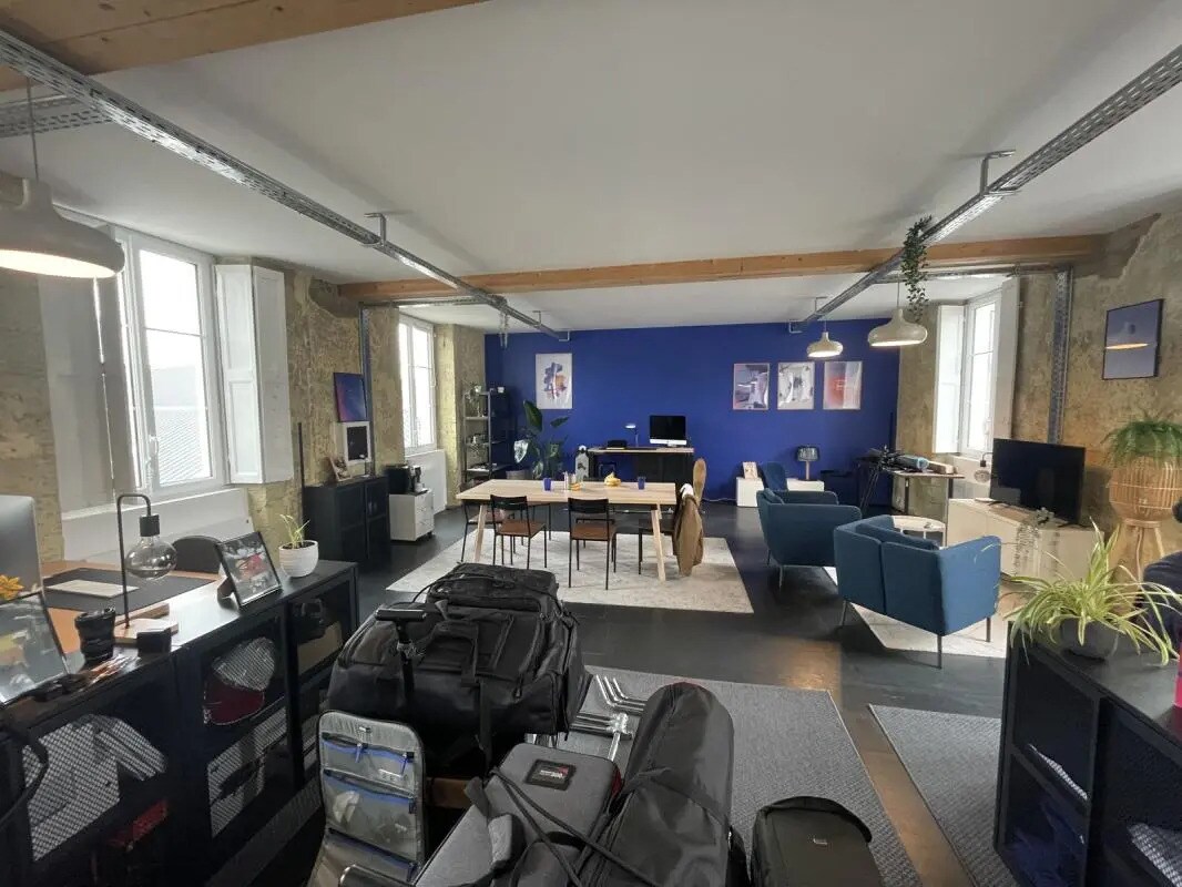 Office in Nantes to rent Building Photo- Image 1 of 7
