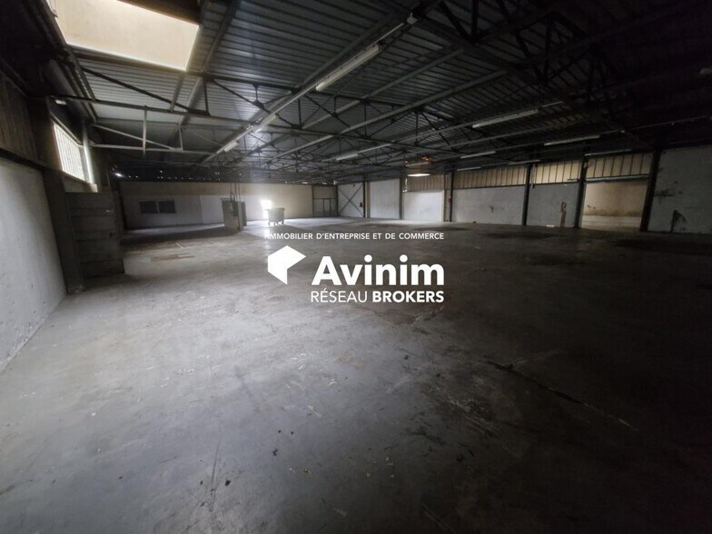 Industrial in Thorigny Sur Marne to rent - Interior Photo - Image 3 of 12