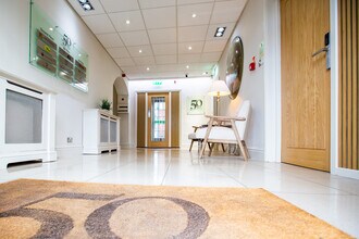 48-50 High St, Henley In Arden to rent Interior Photo- Image 1 of 12