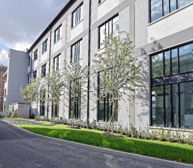 Light Industrial in Ivry-sur-Seine to rent - Building Photo - Image 2 of 25