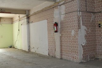 Retail in Tortosa, Tarragona to rent Interior Photo- Image 2 of 11