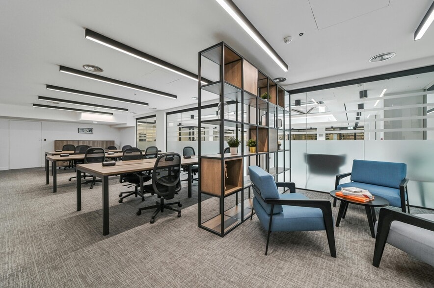 16-20 Ely Pl, London to rent - Building Photo - Image 3 of 27