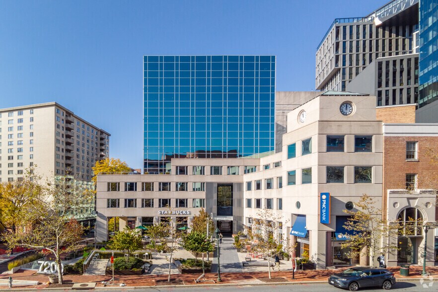 7200 Wisconsin Ave, Bethesda, MD for rent - Building Photo - Image 2 of 5