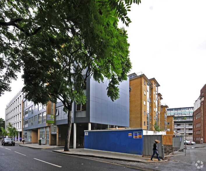 219 Long Ln, London to rent - Building Photo - Image 3 of 5