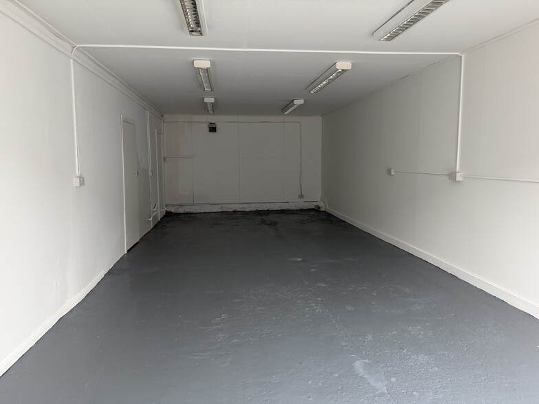 Ongar Rd, Dunmow to rent - Building Photo - Image 2 of 17