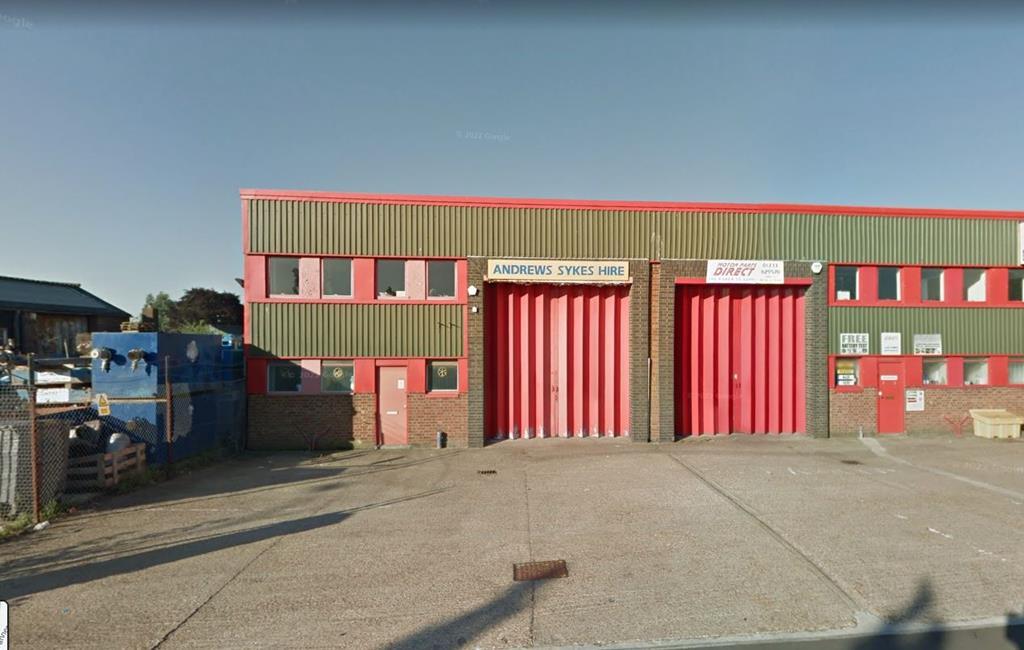 Victoria Rd, Ashford to rent Building Photo- Image 1 of 2