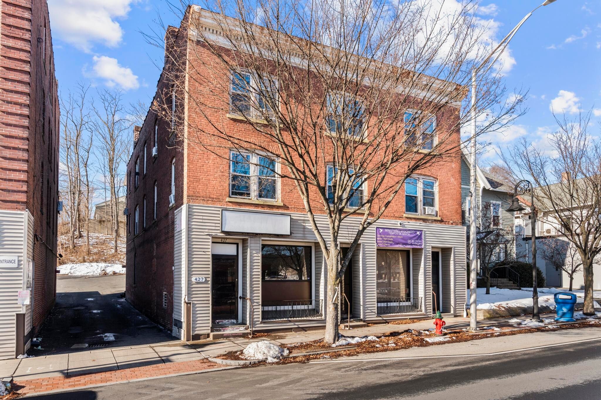411-431 N Main St, Bristol, CT to rent Building Photo- Image 1 of 14