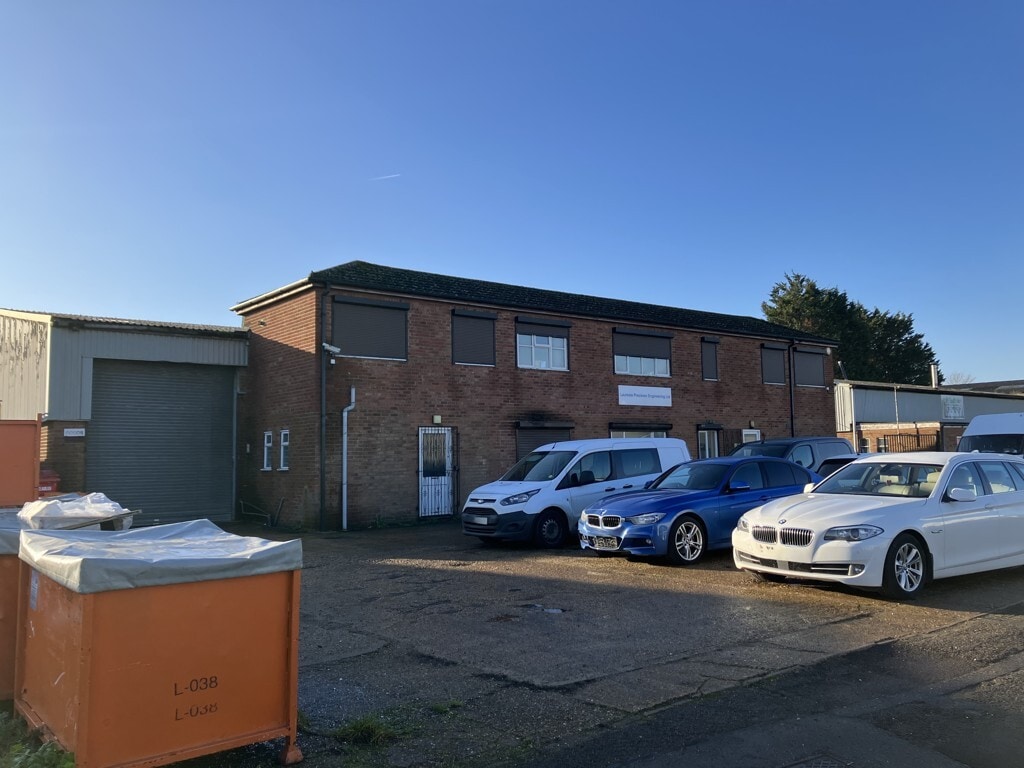 10-12 Commercial Rd, March to rent Primary Photo- Image 1 of 4