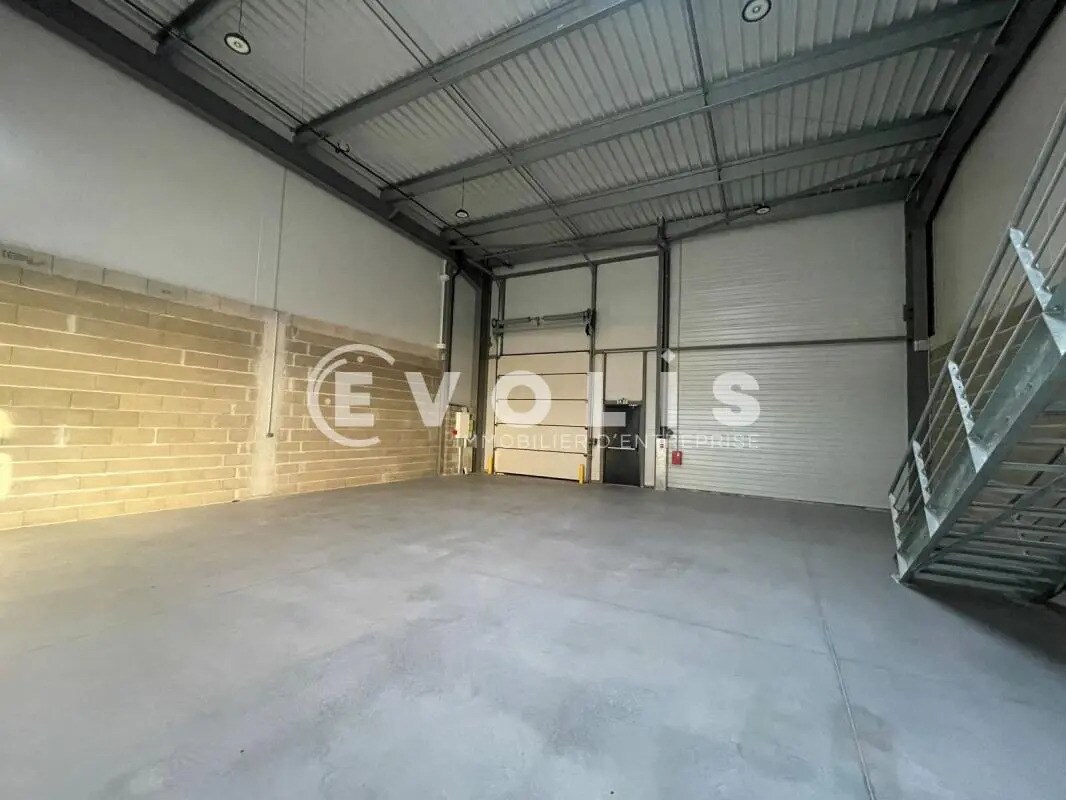 Light Industrial in Mérignac to rent Interior Photo- Image 1 of 7