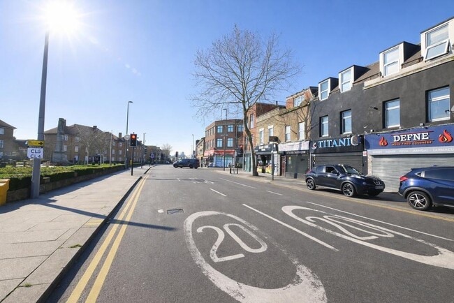 More details for 475 High Road Leytonstone, London - Retail to Rent