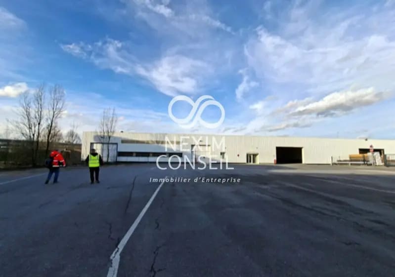 Land in Sucy-en-Brie to rent Building Photo- Image 1 of 7