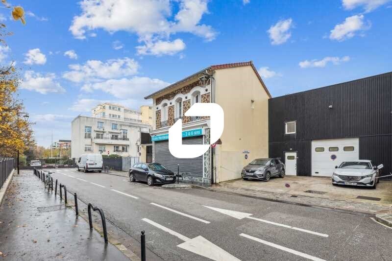 Light Industrial in Courbevoie to rent Building Photo- Image 1 of 21
