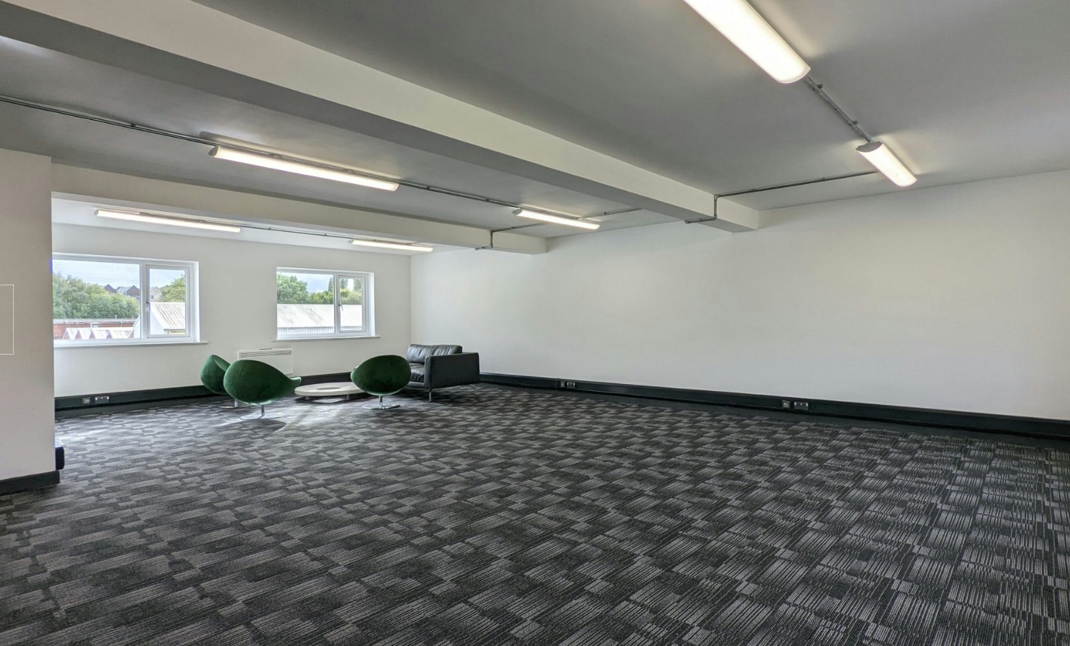 207-209 Torrington Ave, Coventry to rent Interior Photo- Image 1 of 8