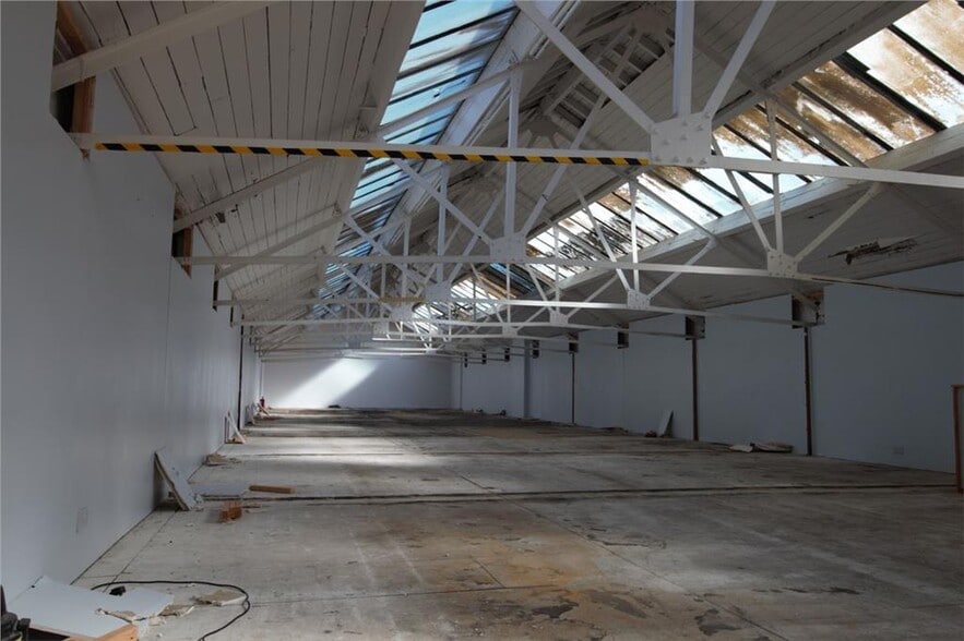 19 Maplebeck Close, Coventry to rent - Interior Photo - Image 2 of 6