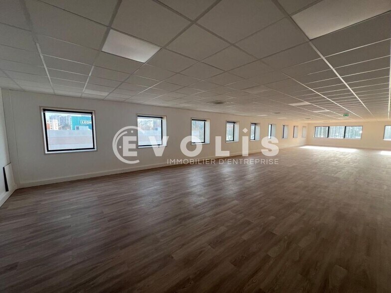 Office in Rosny-sous-Bois to rent - Interior Photo - Image 2 of 6