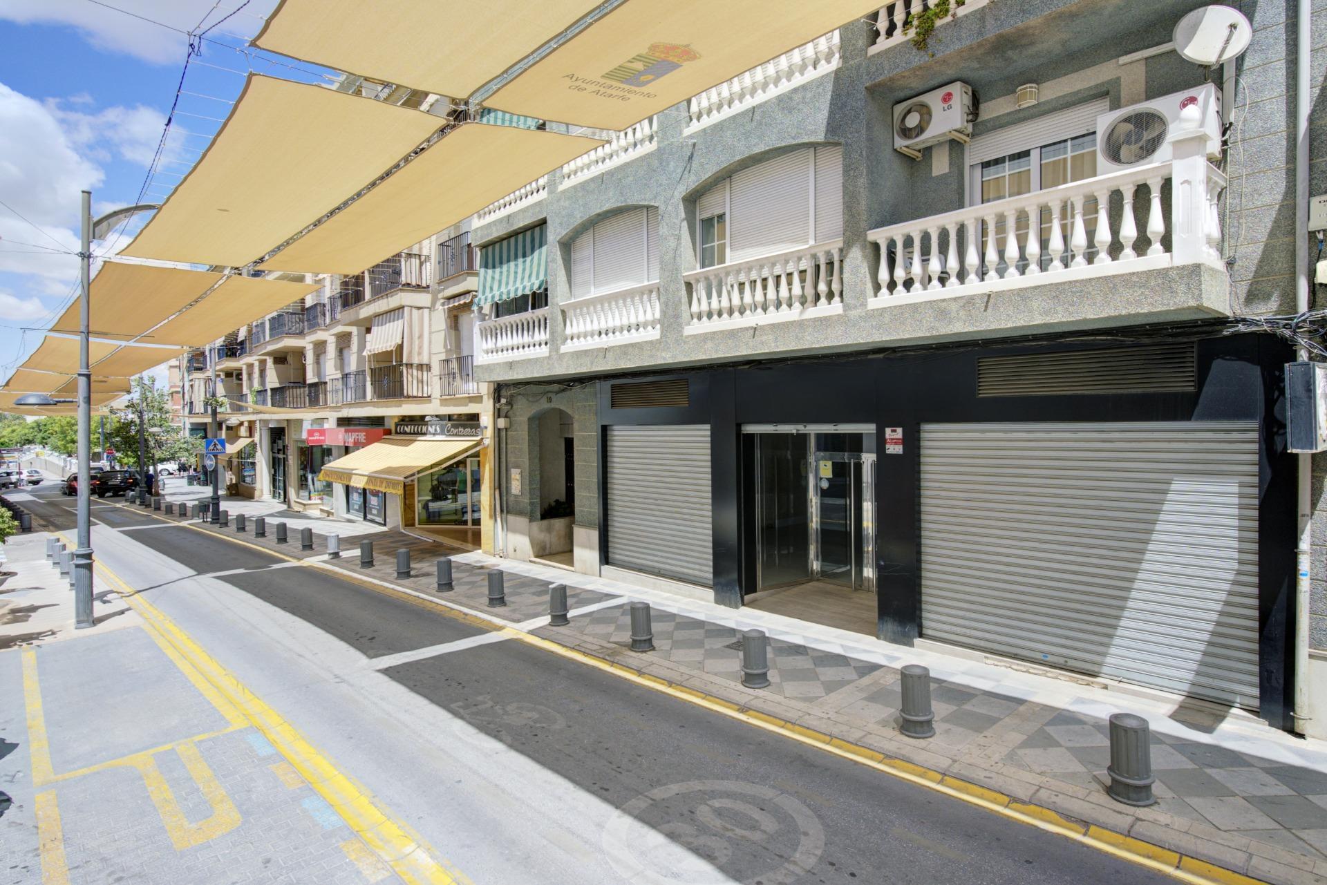Avenida Andalucía, 19, Atarfe, Granada for sale Primary Photo- Image 1 of 20